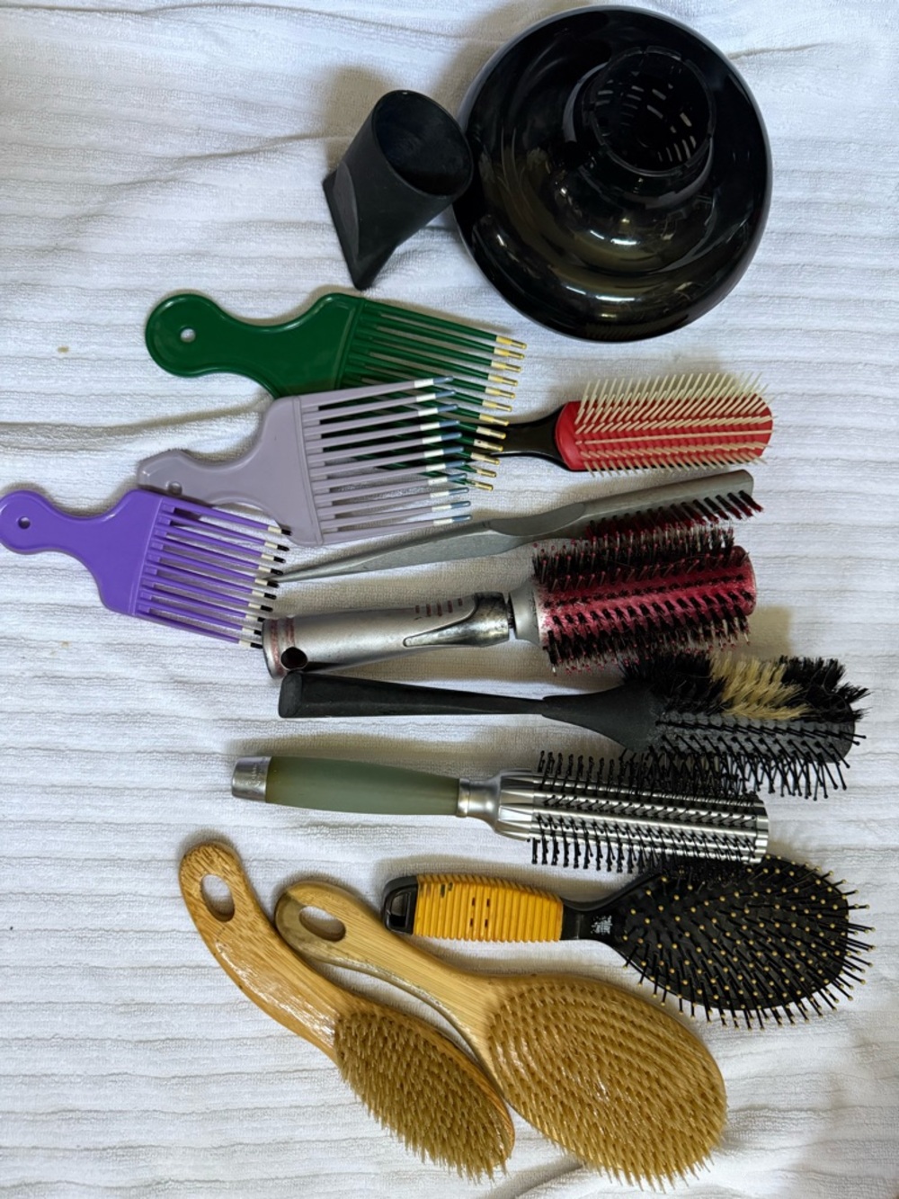 Grooming Brush and Comb Set - Assorted Colors
